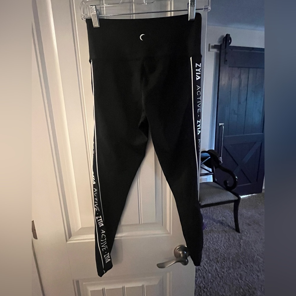 Zyia Active Black Leggings with zyia Active down the sides in white, size 4 - Picture 4 of 8
